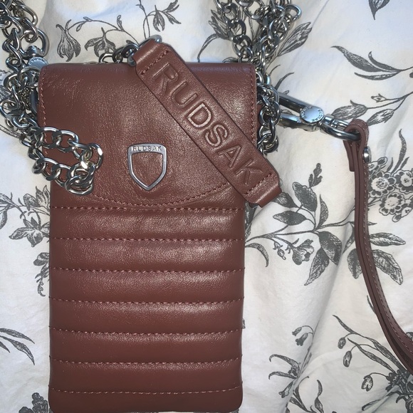 Rudsak Genuine Leather Crossbody Phone Purse - Picture 2 of 3